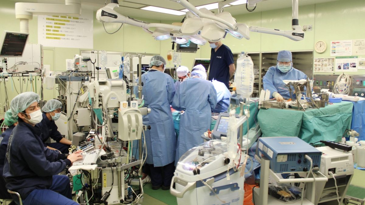This image has an empty alt attribute; its file name is surgery-japan-1200x675.jpg